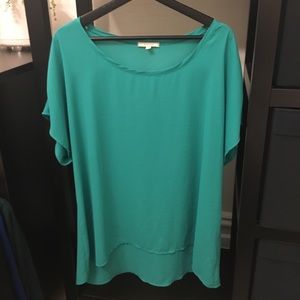 Pleione Woven Short Sleeve Blouse